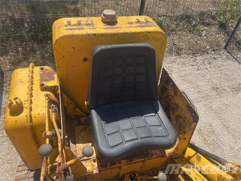 CAT 933 Φορτωτές με ερπύστριες