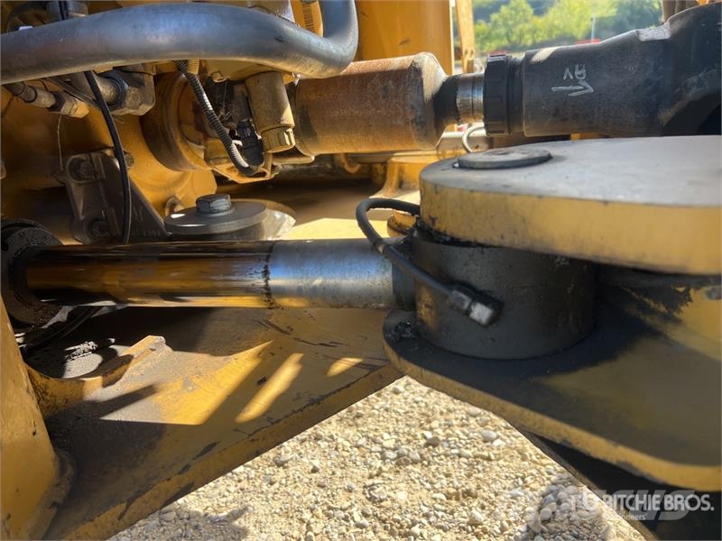 CAT 938 K Chargeuse Sur Pneus Wheel Loader Kolesové nakladače