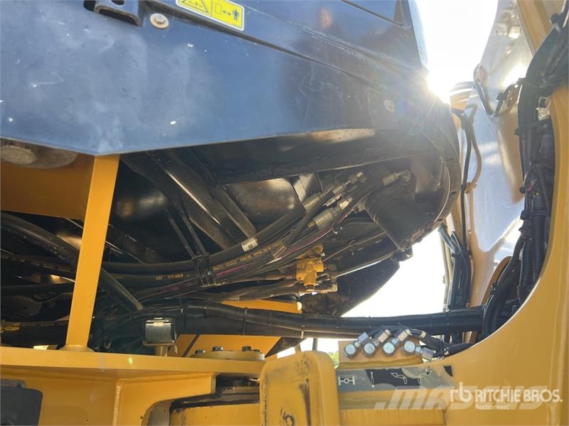 CAT 938K Chargeuse Sur Pneus Wheel Loader 輪胎式裝載機
