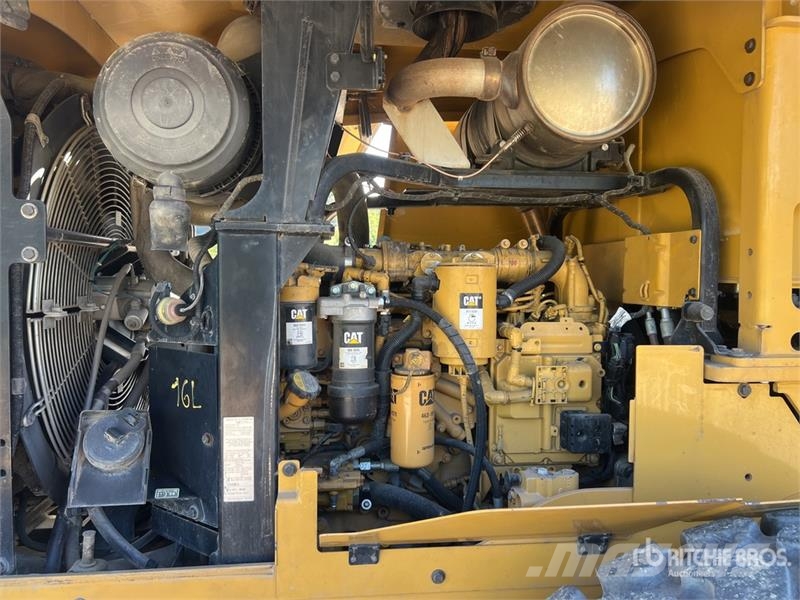 CAT 938K Chargeuse Sur Pneus Wheel Loader 輪胎式裝載機