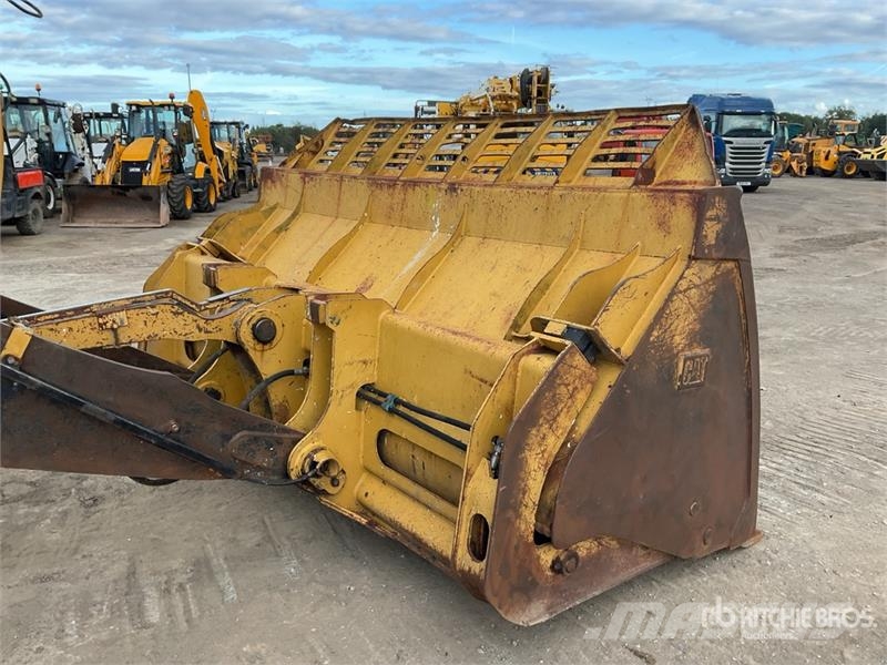 CAT 938M Rataslaadurid