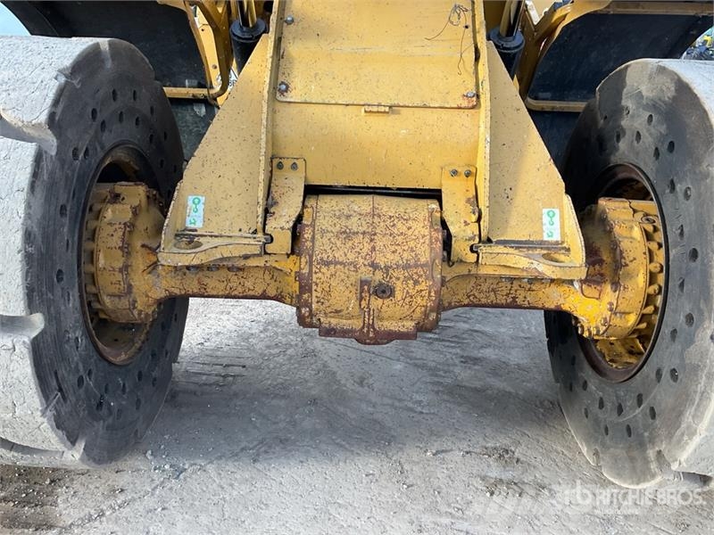CAT 938M Rataslaadurid