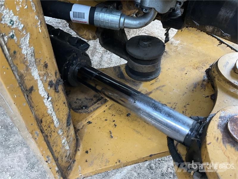 CAT 938M Rataslaadurid