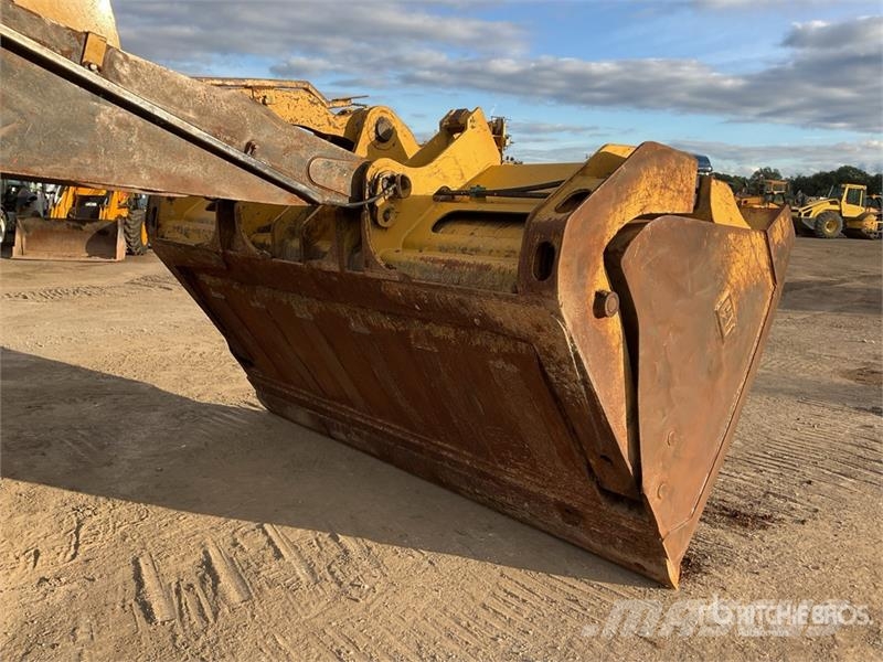 CAT 938M Rataslaadurid
