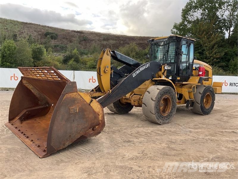 CAT 938M Rataslaadurid