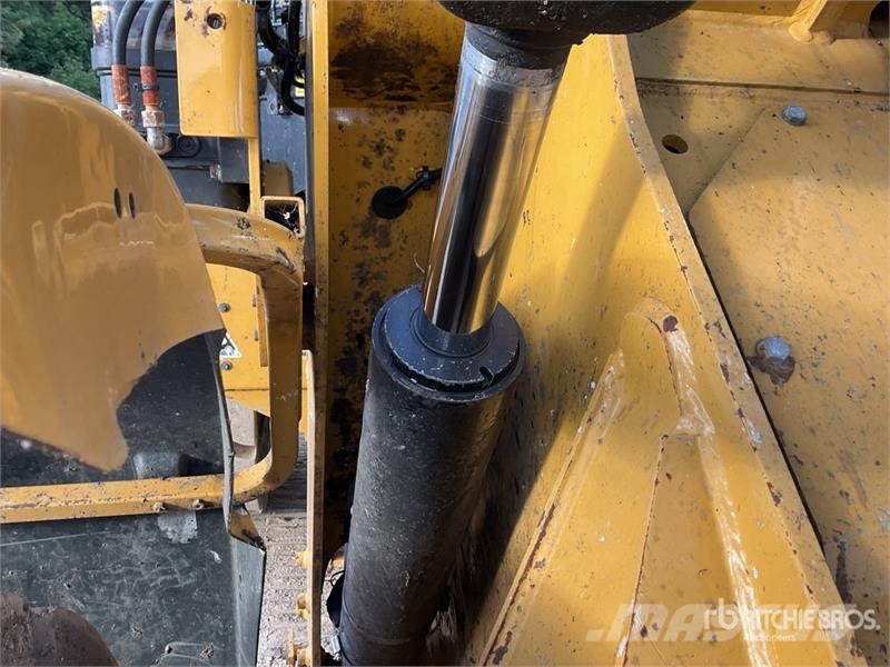 CAT 938M Rataslaadurid