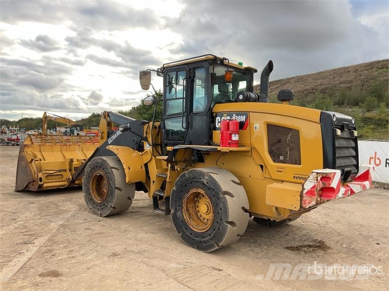 CAT 938M Rataslaadurid