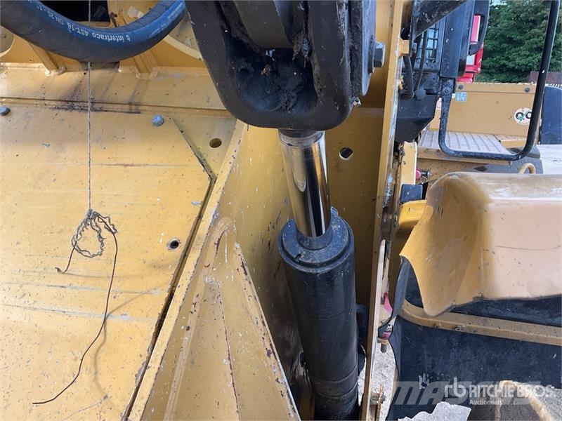 CAT 938M Rataslaadurid