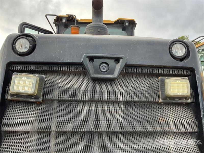 CAT 938M Rataslaadurid