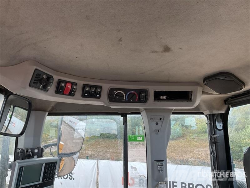 CAT 938M Rataslaadurid