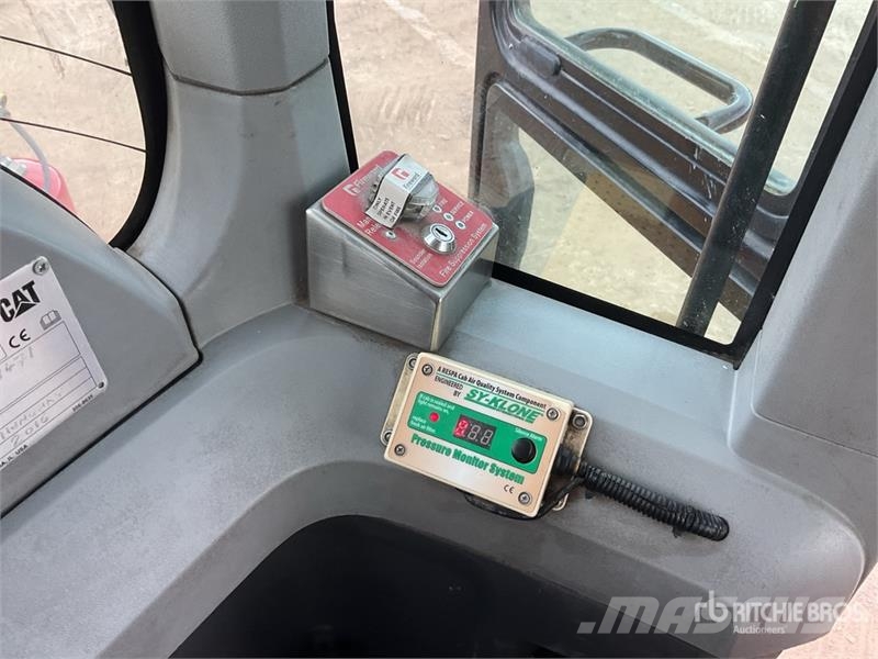 CAT 938M Rataslaadurid