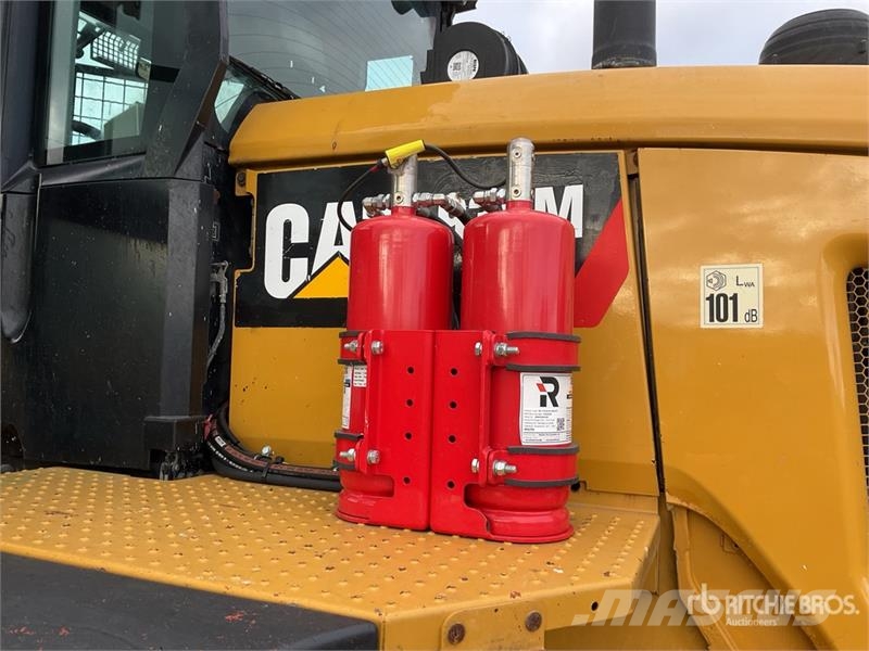 CAT 938M Rataslaadurid
