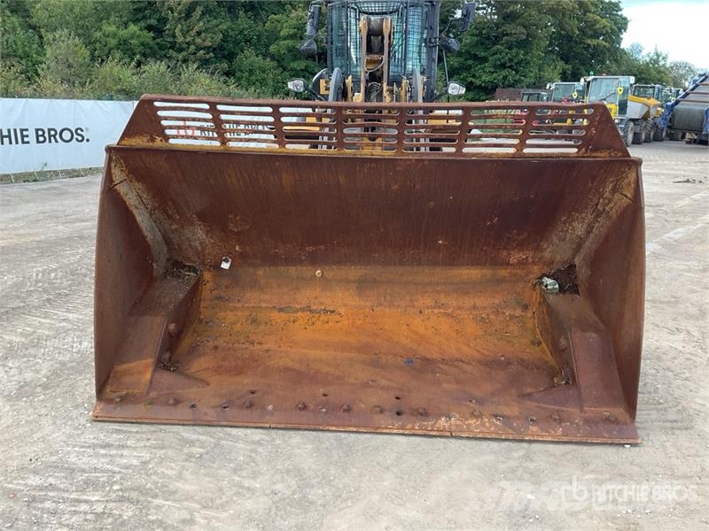 CAT 938M Rataslaadurid
