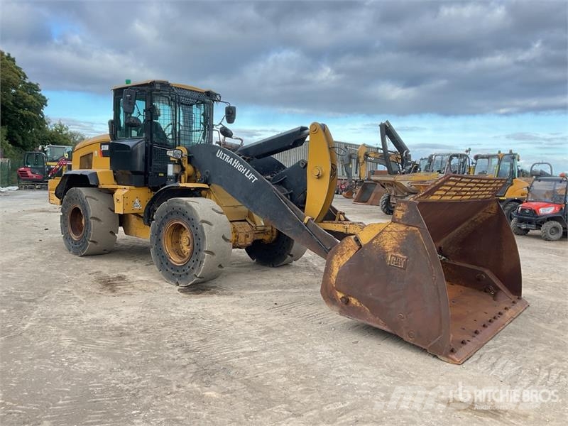 CAT 938M Rataslaadurid
