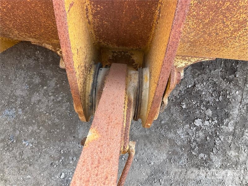CAT 962K Wheel Loader Pale gommate