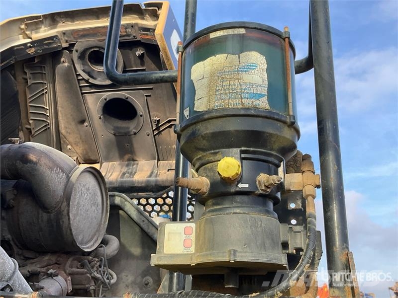 CAT 962K Wheel Loader Pale gommate