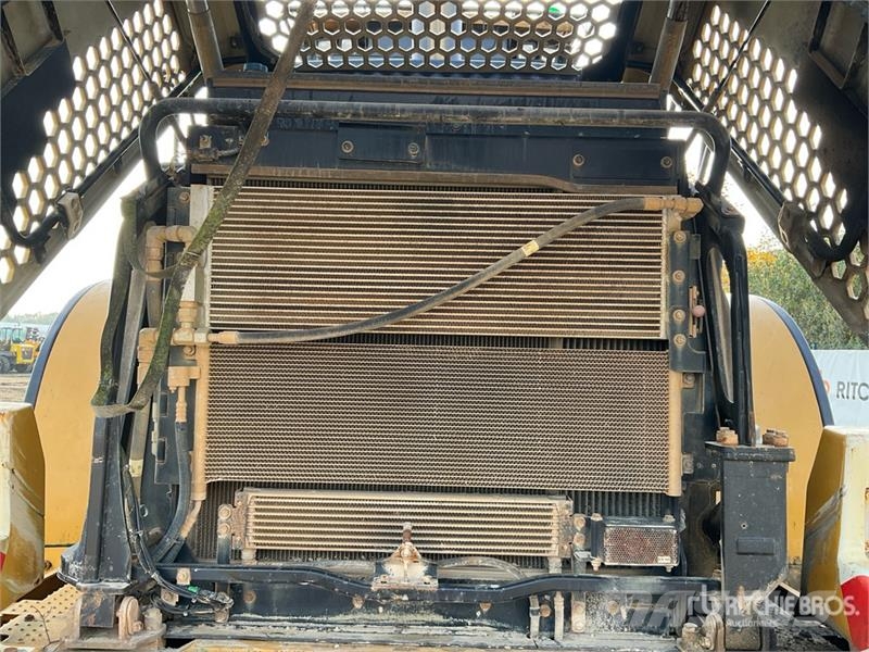 CAT 962K Wheel Loader Pale gommate