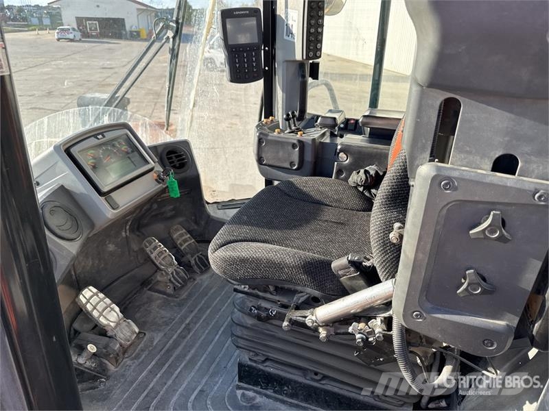 CAT 962M Kolesni nakladalci