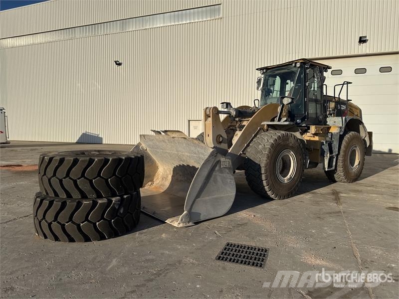 CAT 962M Kolesni nakladalci