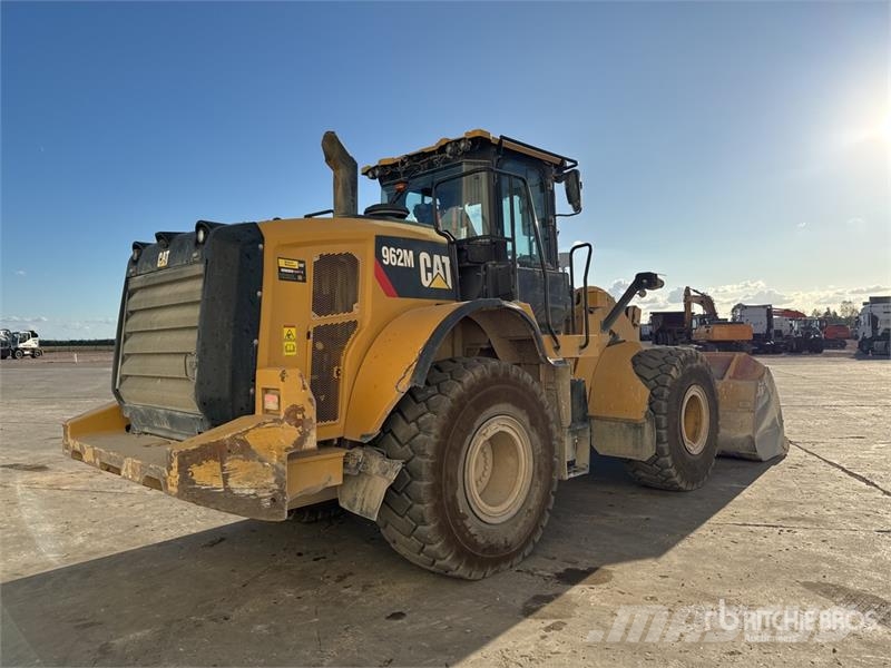 CAT 962M Kolesni nakladalci