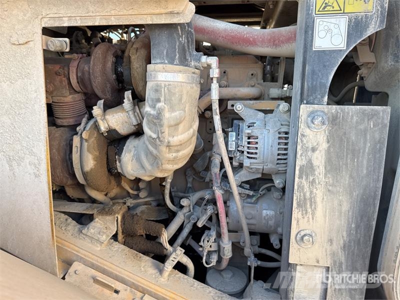 CAT 962M Kolesni nakladalci