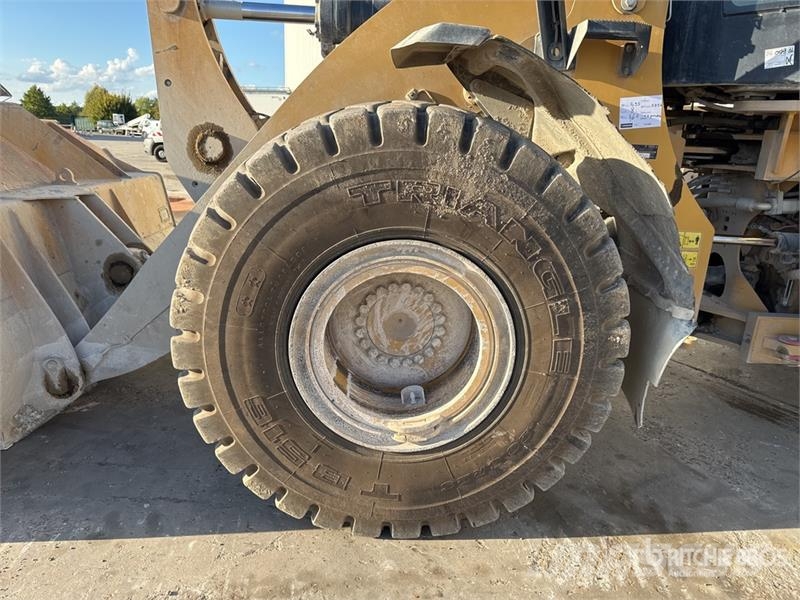 CAT 962M Kolesni nakladalci