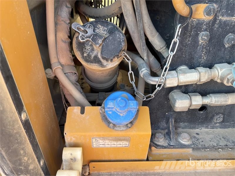 CAT 962M Kolesni nakladalci