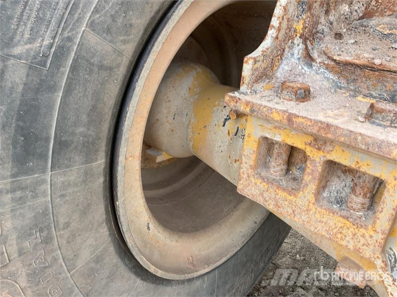CAT 966 H Wheel Loader Wheel loaders