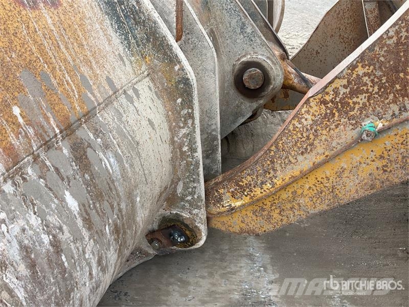 CAT 966 H Wheel Loader Wheel loaders