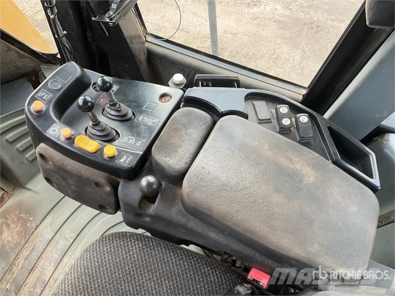 CAT 966 H Wheel Loader Wheel loaders