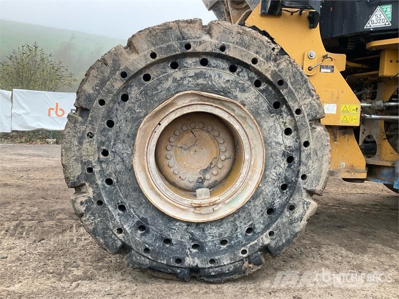 CAT 966 High Lift Wheel Loader Wheel loaders