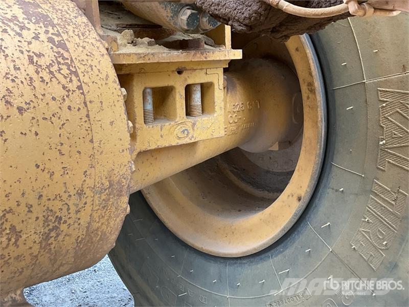 CAT 966 K High Lift Wheel Loader Pale gommate