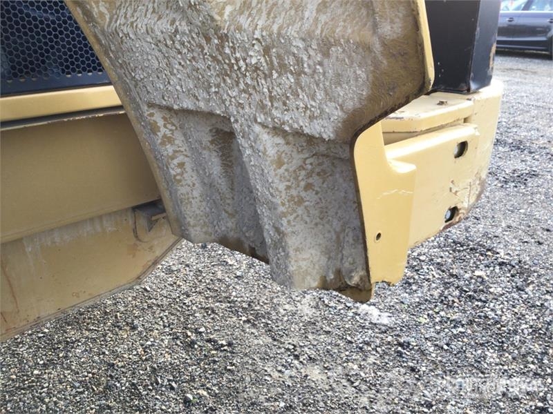 CAT 966G 輪胎式裝載機