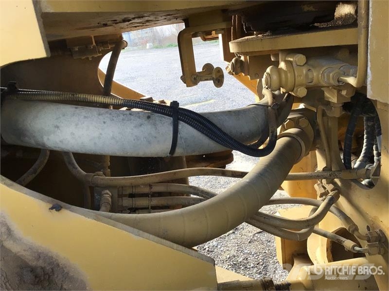 CAT 966G 輪胎式裝載機