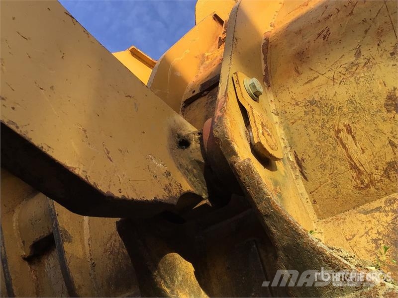 CAT 966G 輪胎式裝載機