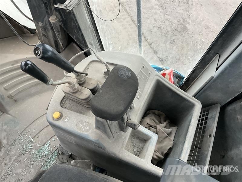 CAT 966G Carregadeiras de rodas