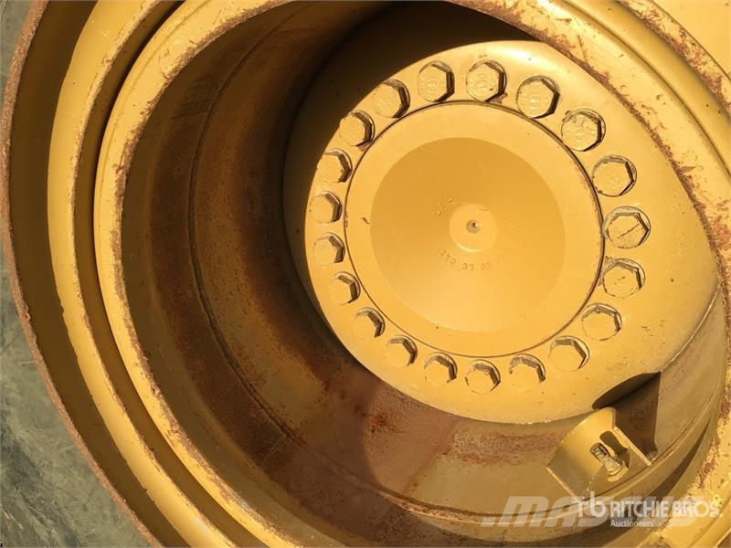 CAT 966G 輪胎式裝載機