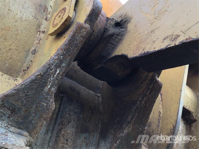 CAT 966G 輪胎式裝載機