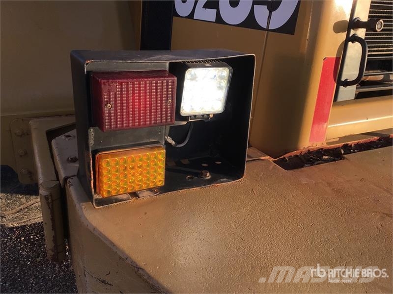 CAT 966G 輪胎式裝載機