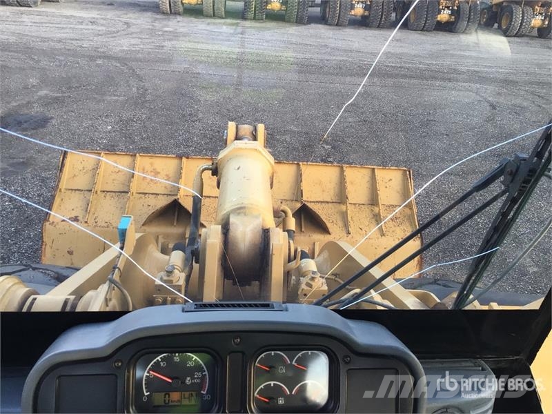 CAT 966G 輪胎式裝載機