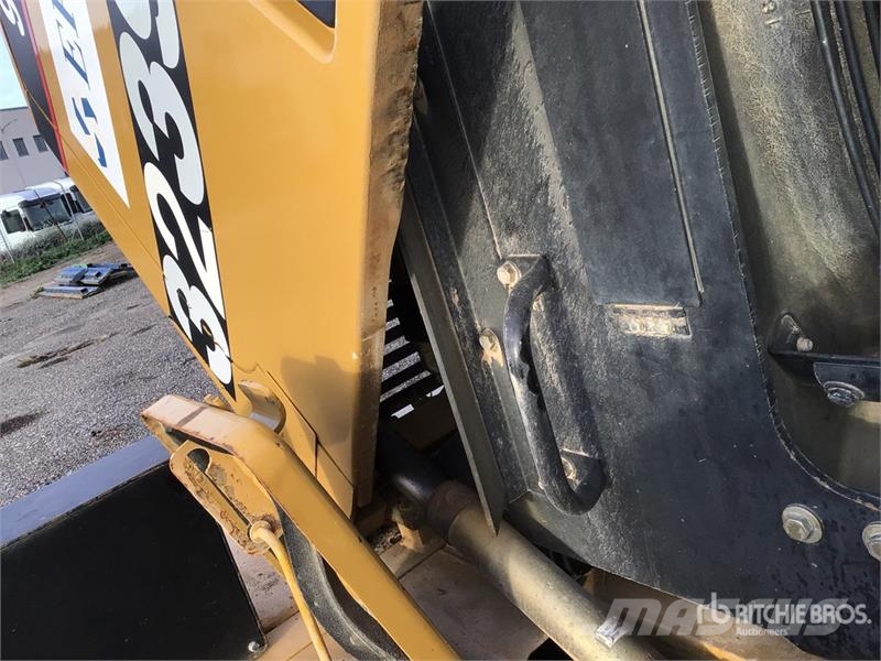 CAT 966G 輪胎式裝載機