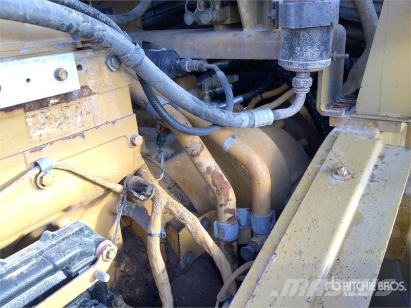 CAT 966G 輪胎式裝載機