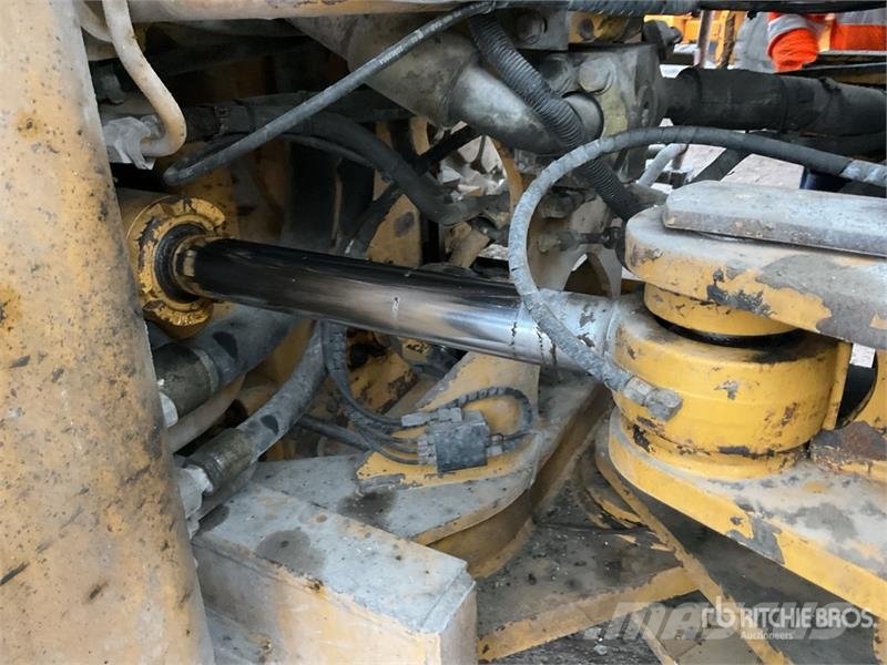 CAT 966G Carregadeiras de rodas