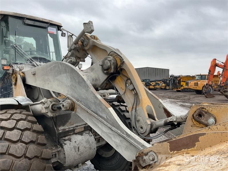 CAT 966G Carregadeiras de rodas