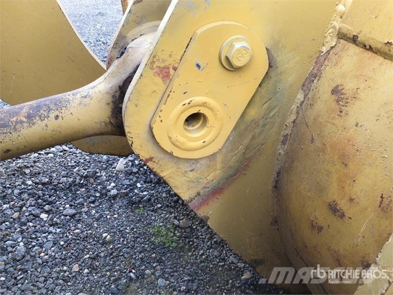 CAT 966G 輪胎式裝載機