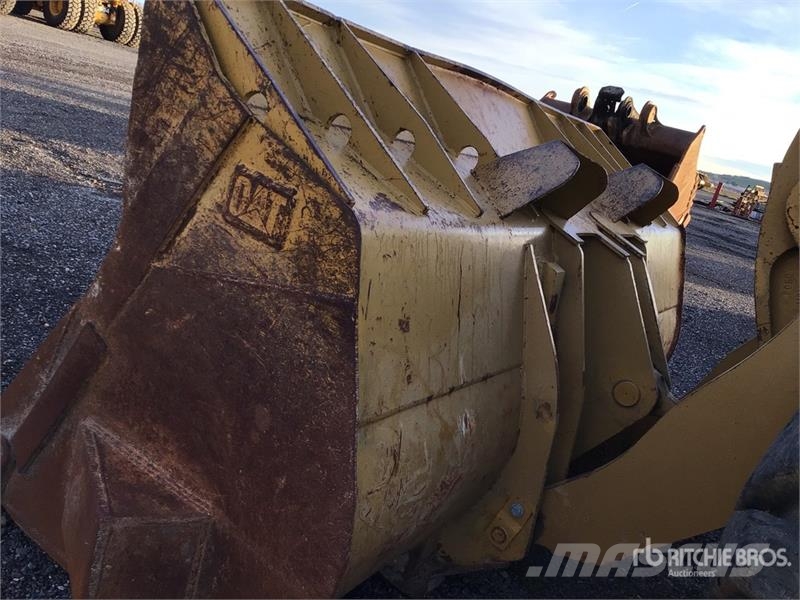 CAT 966G 輪胎式裝載機