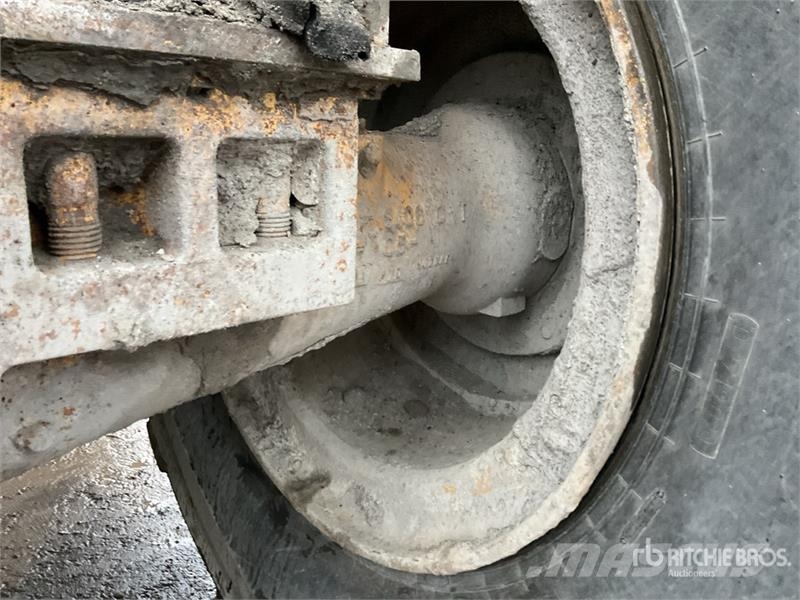 CAT 966G Carregadeiras de rodas