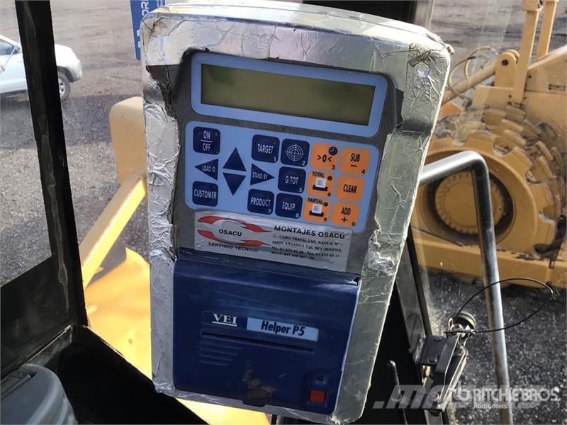 CAT 966G 輪胎式裝載機