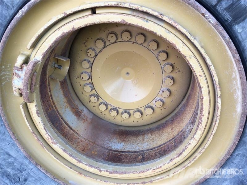 CAT 966G 輪胎式裝載機