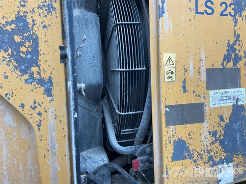 CAT 966G Carregadeiras de rodas